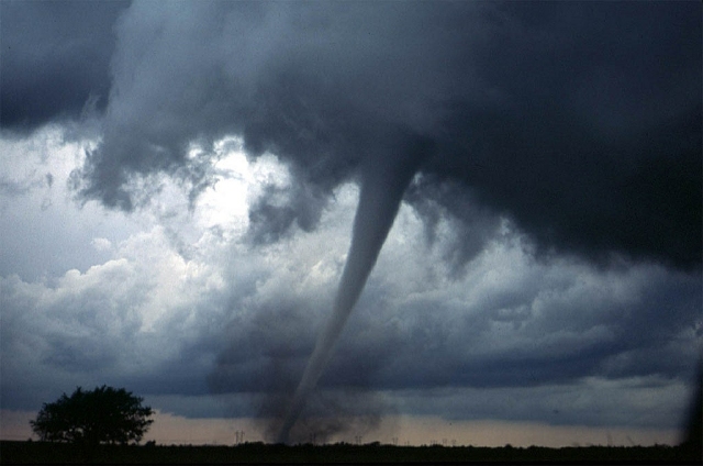 Blogbeitrag: Tornado und Hagelunwetter bei Wien-Schwechat